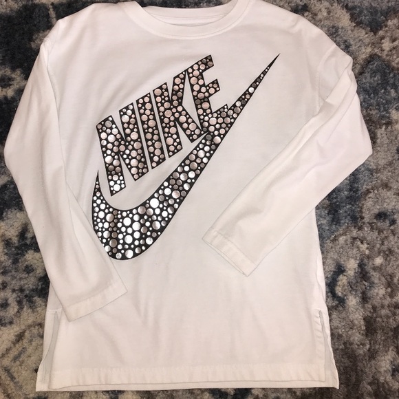 nike shirts under $10